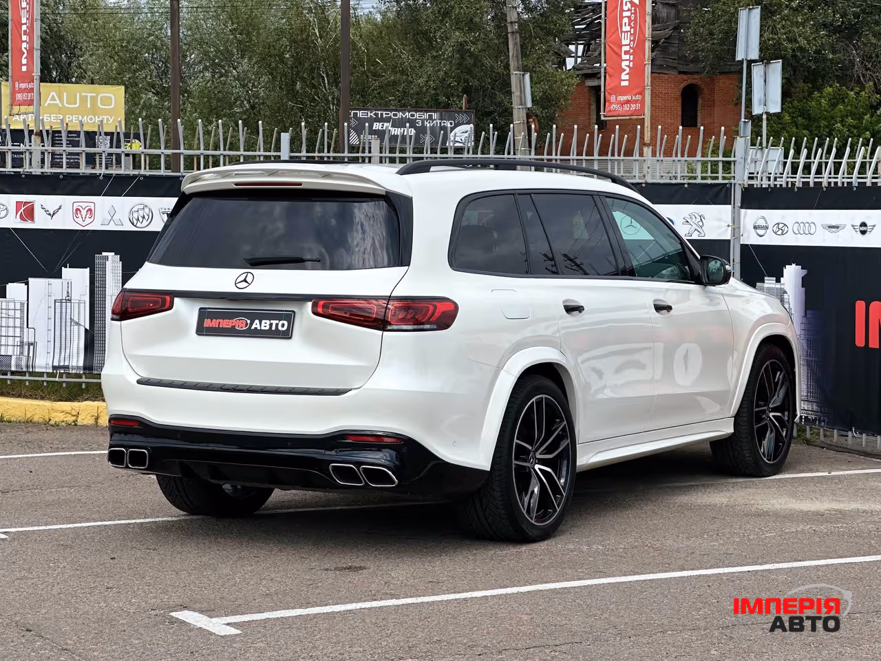 Mercedes-Benz GLS - фото 4