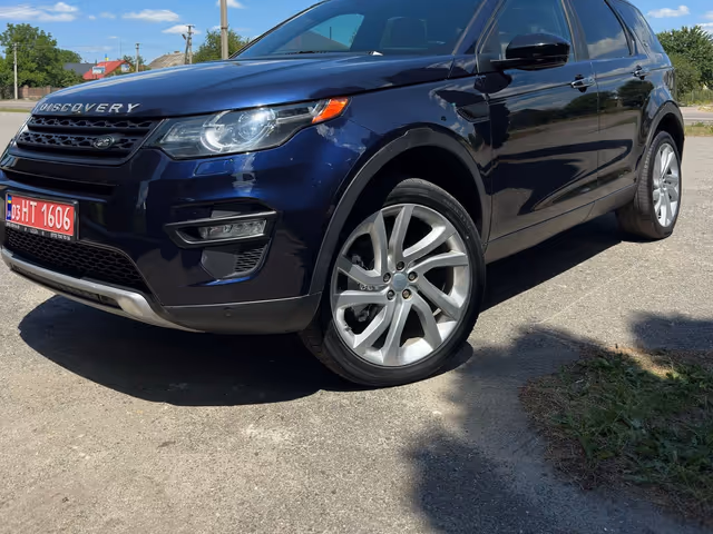 Land Rover Discovery Sport - фото 1