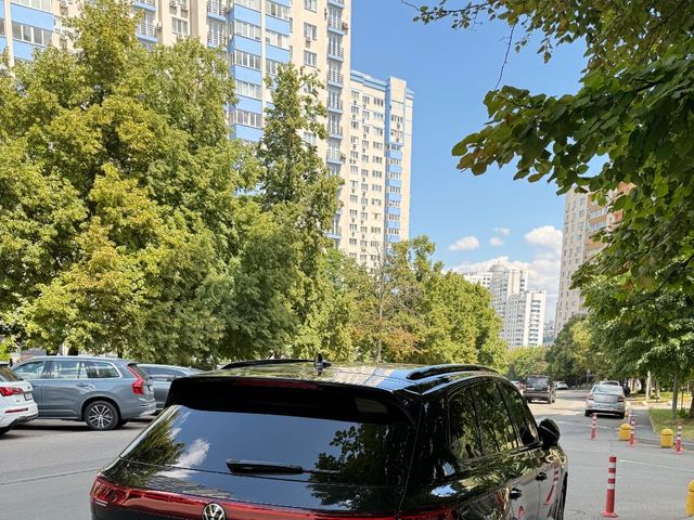 Volkswagen Touareg - фото 4