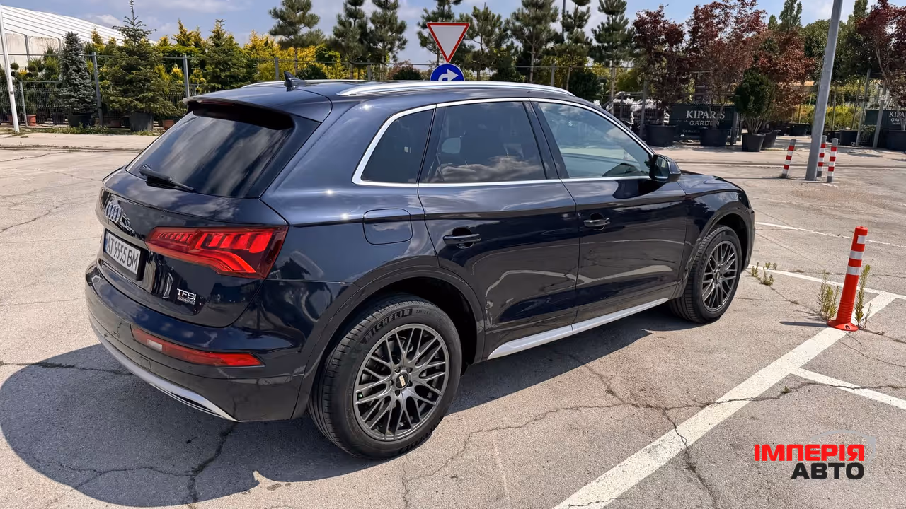 Audi Q5 - фото 17