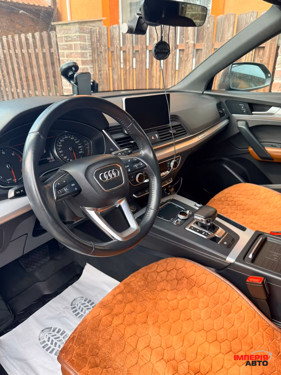 Audi Q5 - фото 7