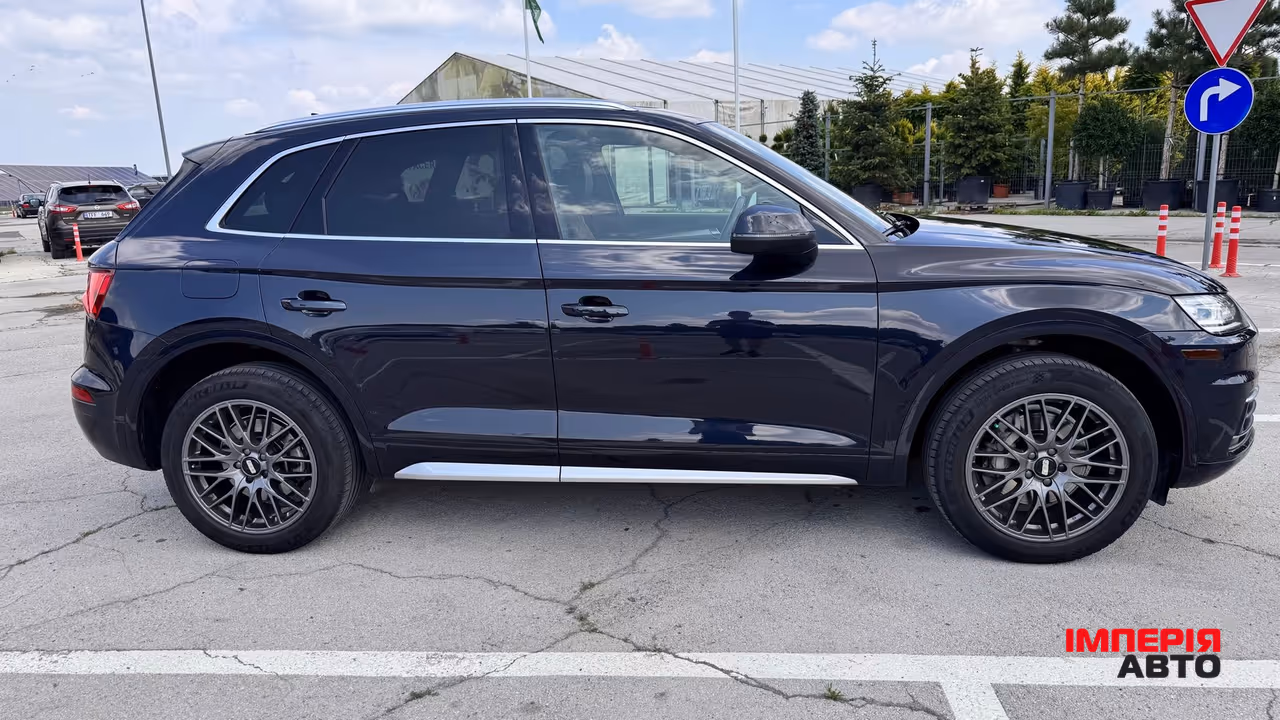Audi Q5 - фото 15