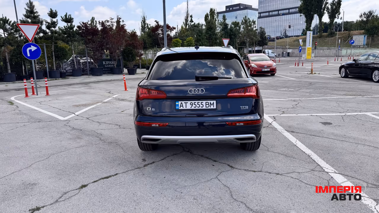 Audi Q5 - фото 12