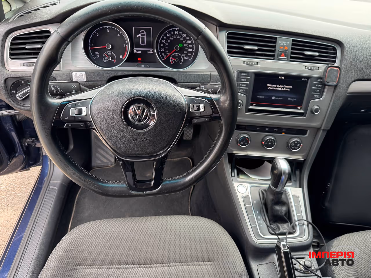 Volkswagen Golf - фото 18