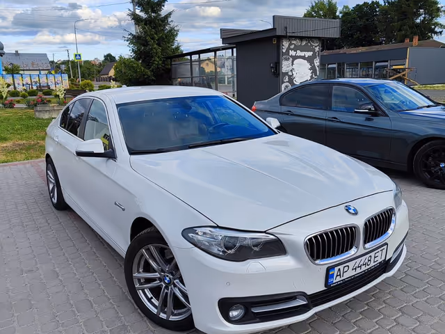 BMW 5 серії - фото 1