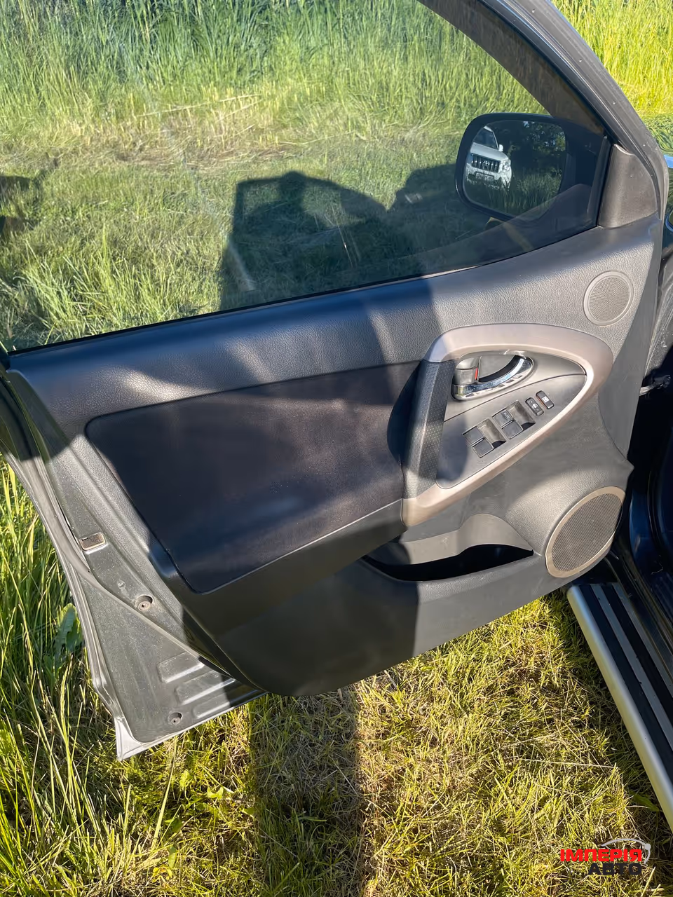 Toyota RAV4 - фото 10