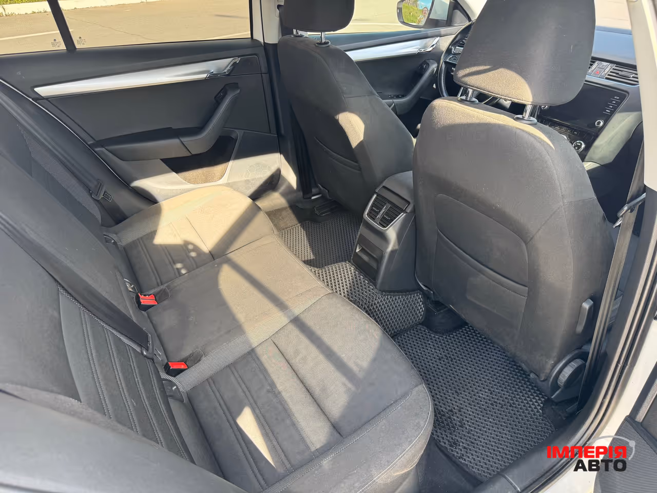 Skoda Octavia - фото 10