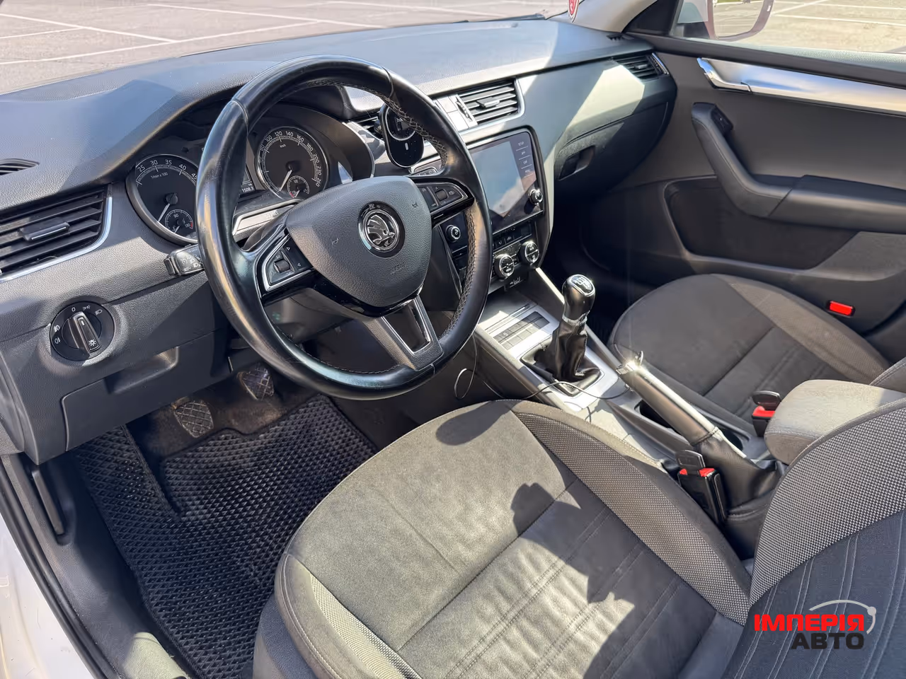 Skoda Octavia - фото 9