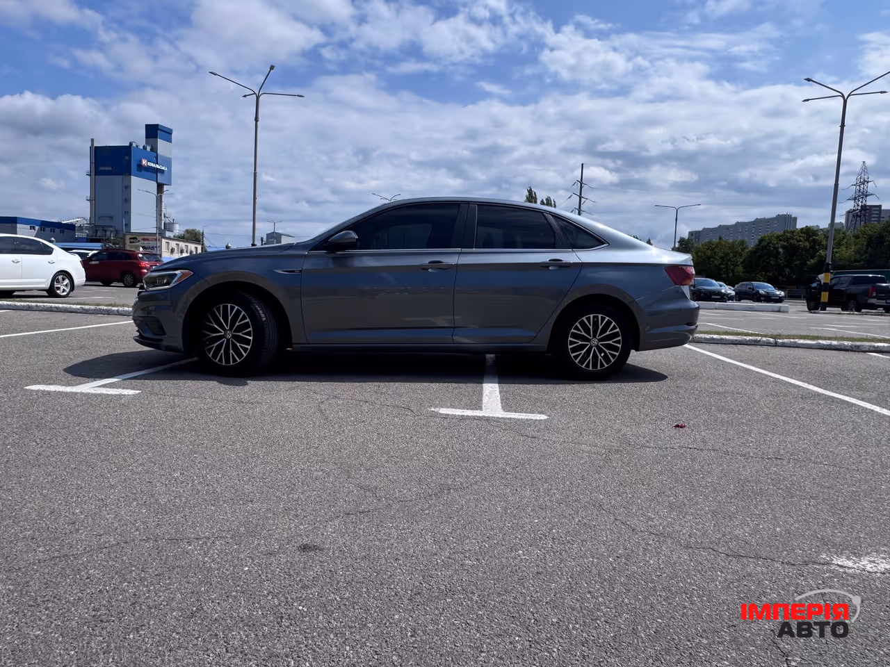 Volkswagen Jetta - фото 4