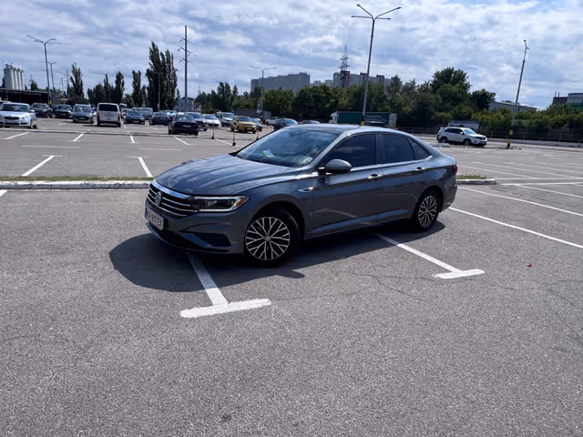 Volkswagen Jetta - фото 3