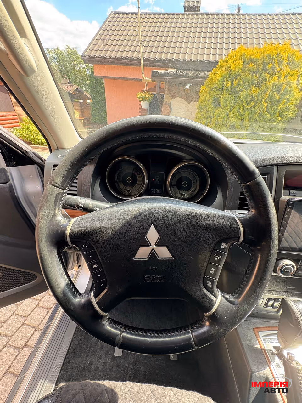 Mitsubishi Pajero - фото 11