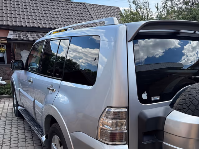 Mitsubishi Pajero - фото 4