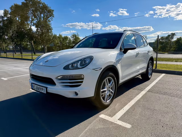 Porsche Cayenne - фото 1
