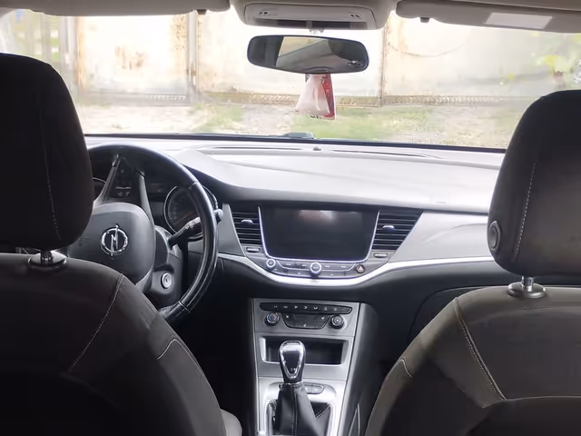 Opel Astra - фото 3