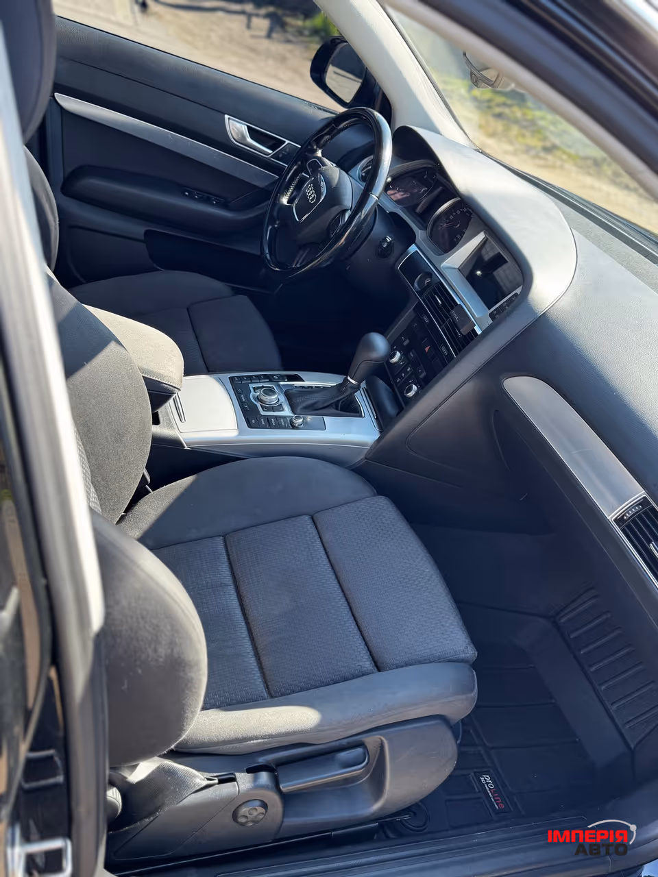 Audi A6 - фото 16