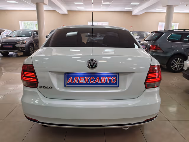 Volkswagen Polo - фото 5