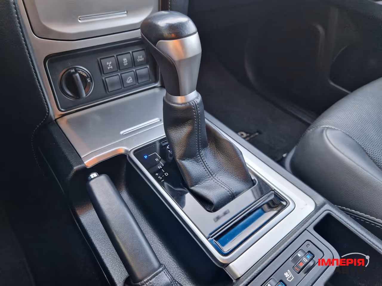 Toyota Land Cruiser Prado - фото 26