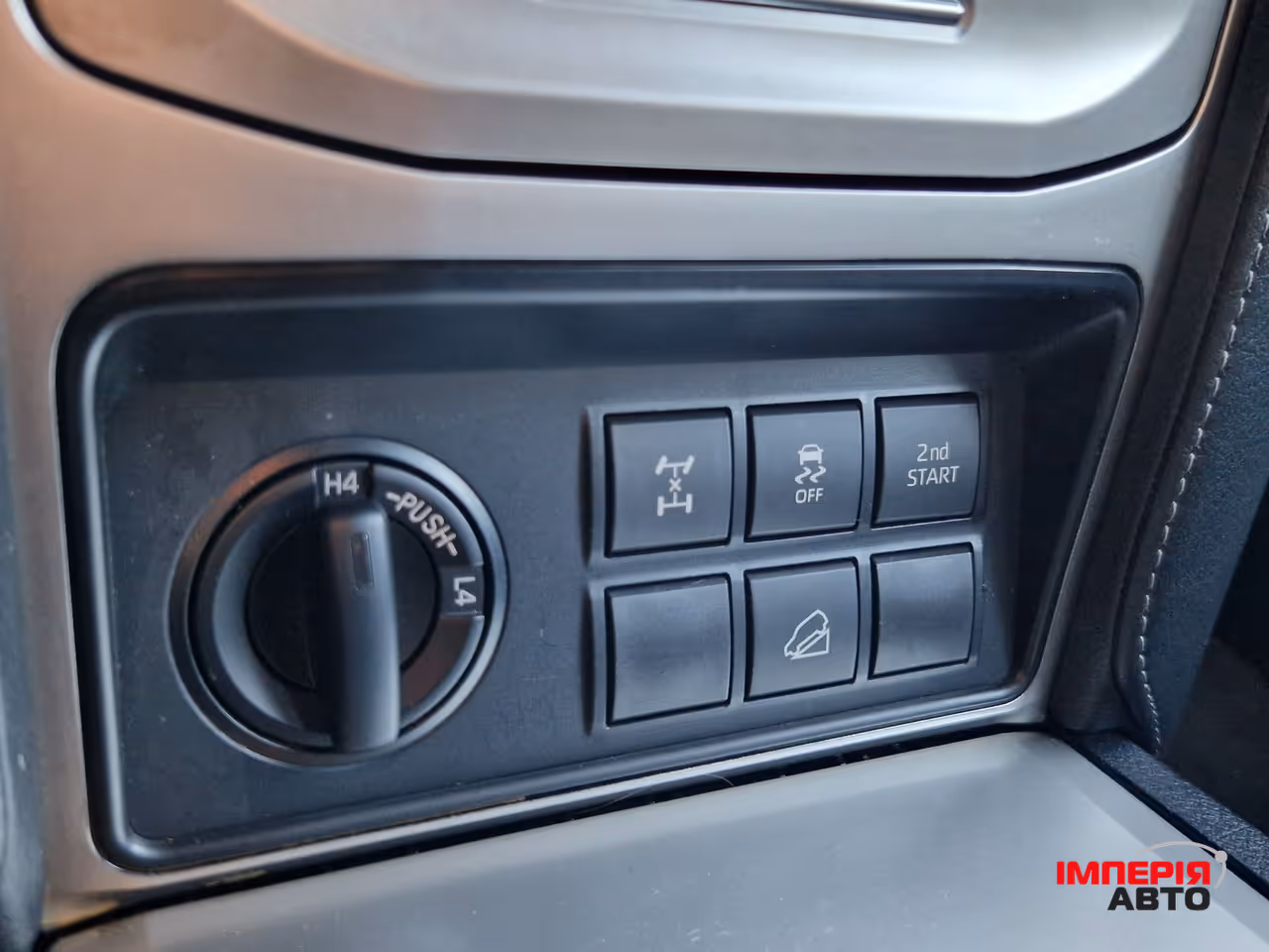 Toyota Land Cruiser Prado - фото 23