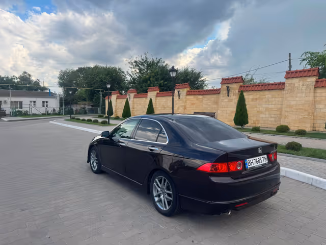 Honda Accord - фото 2