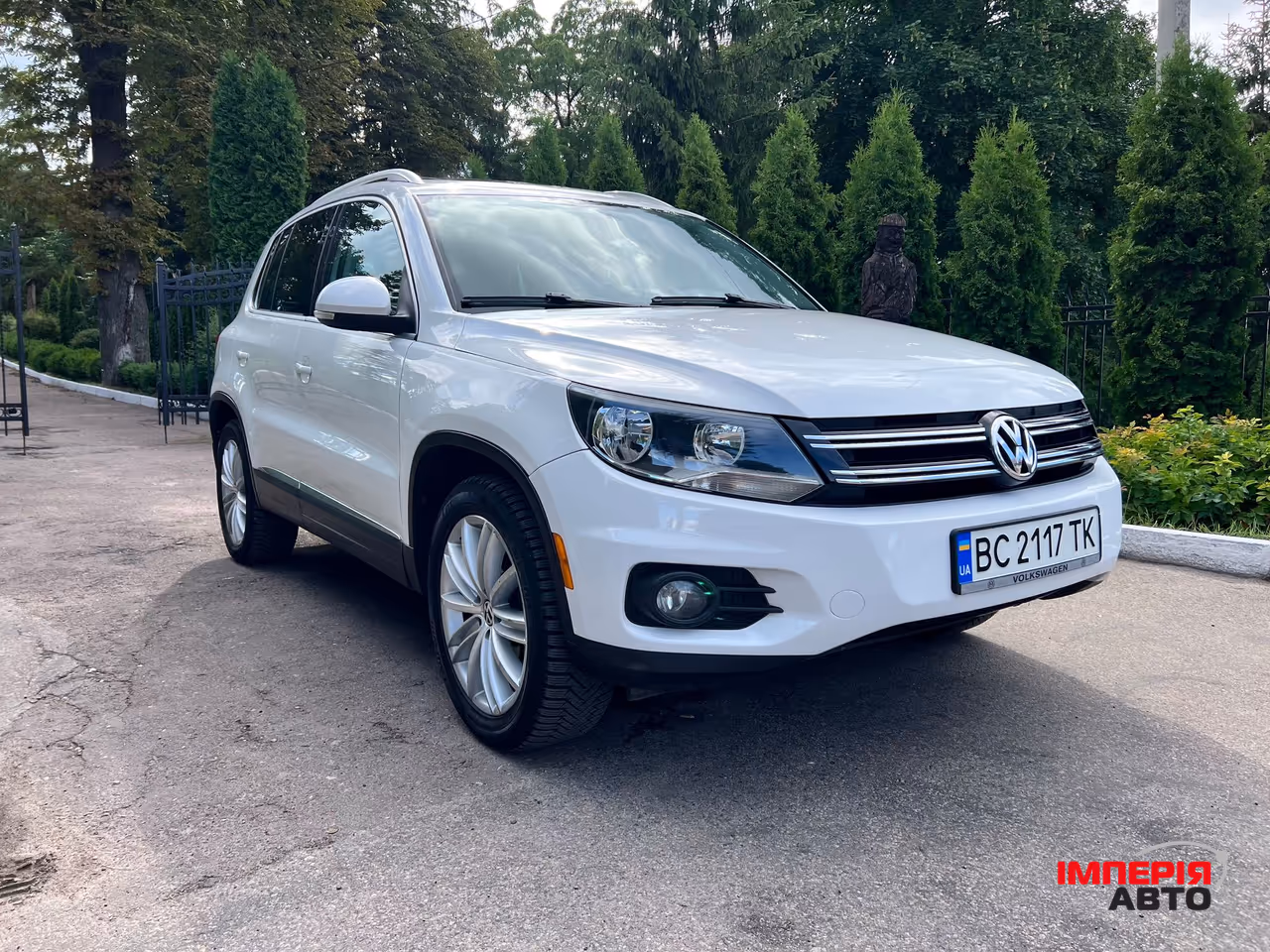 Volkswagen Tiguan - фото 10