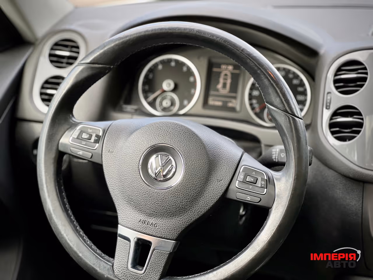 Volkswagen Tiguan - фото 19