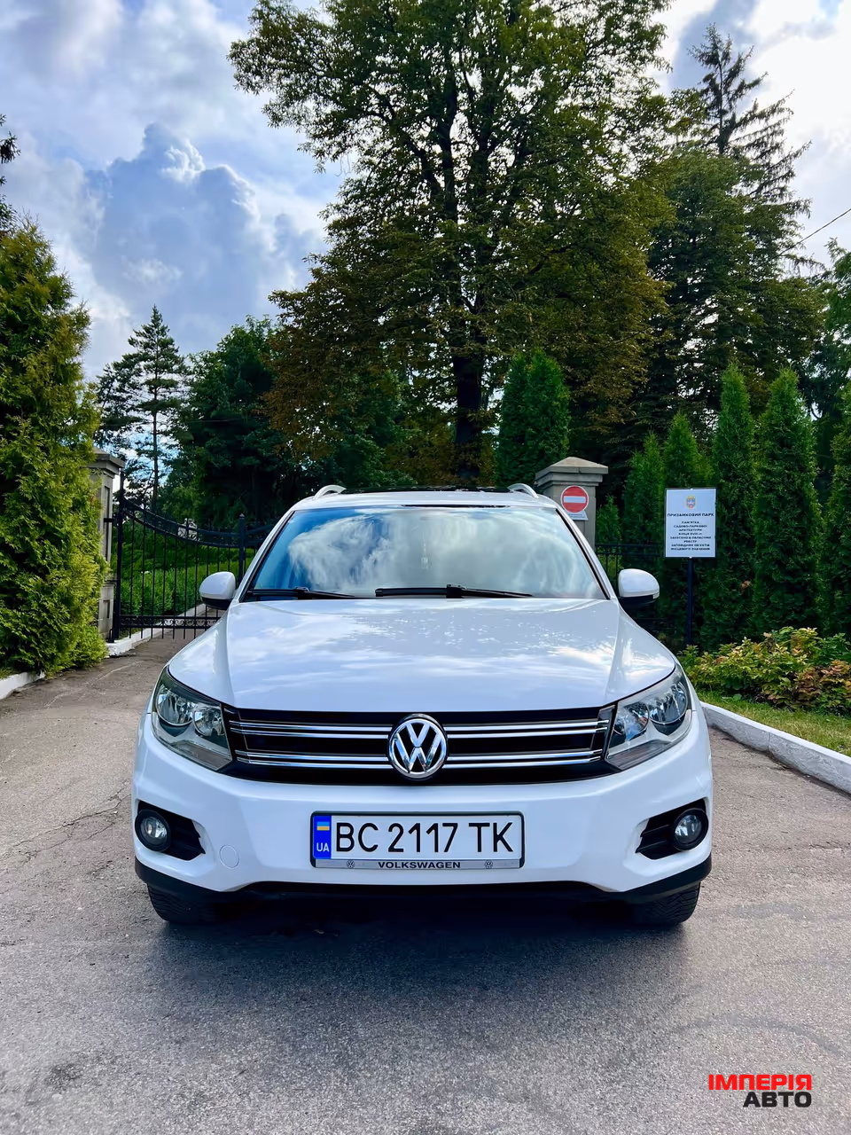Volkswagen Tiguan - фото 1