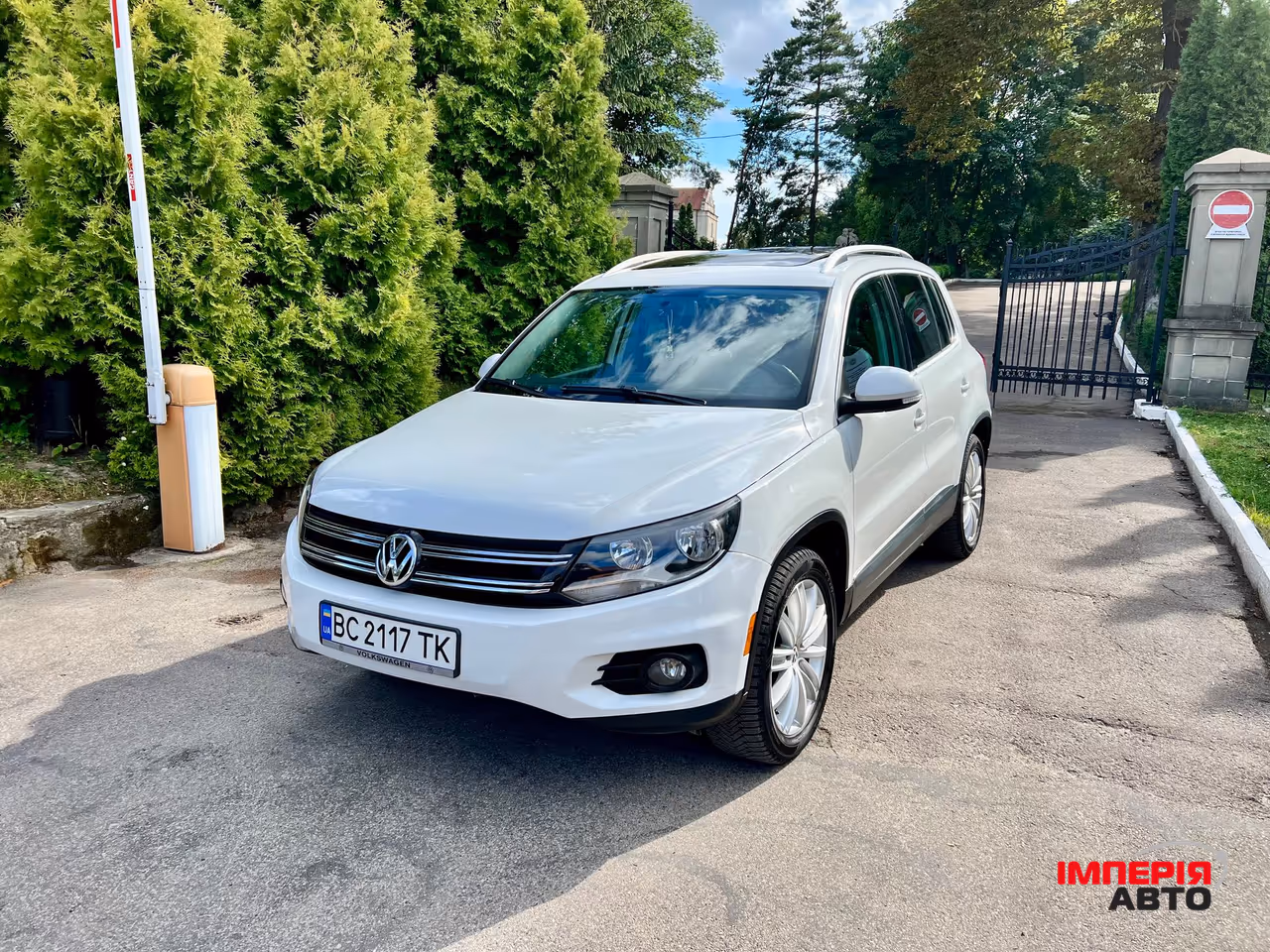 Volkswagen Tiguan - фото 2