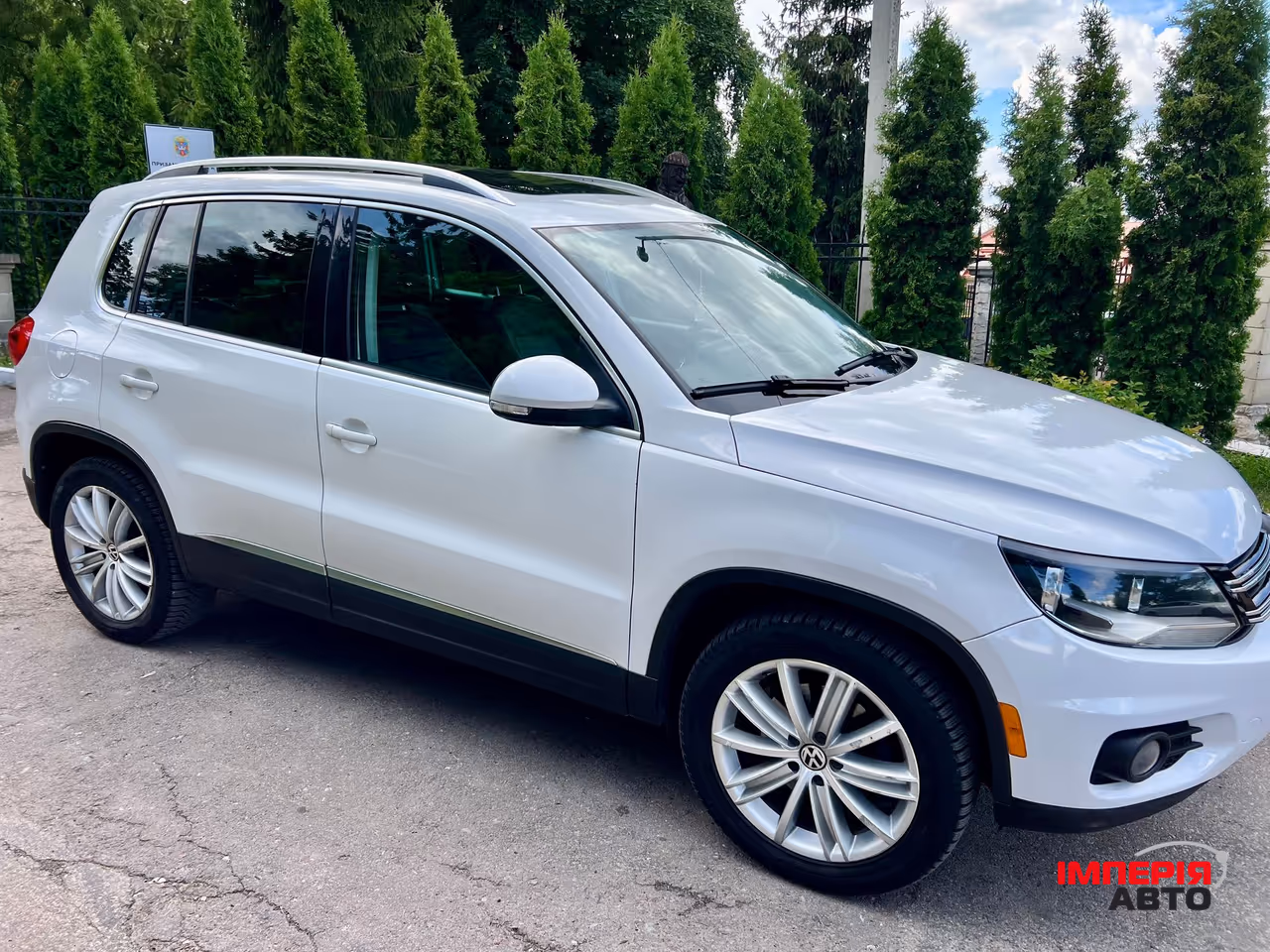 Volkswagen Tiguan - фото 9