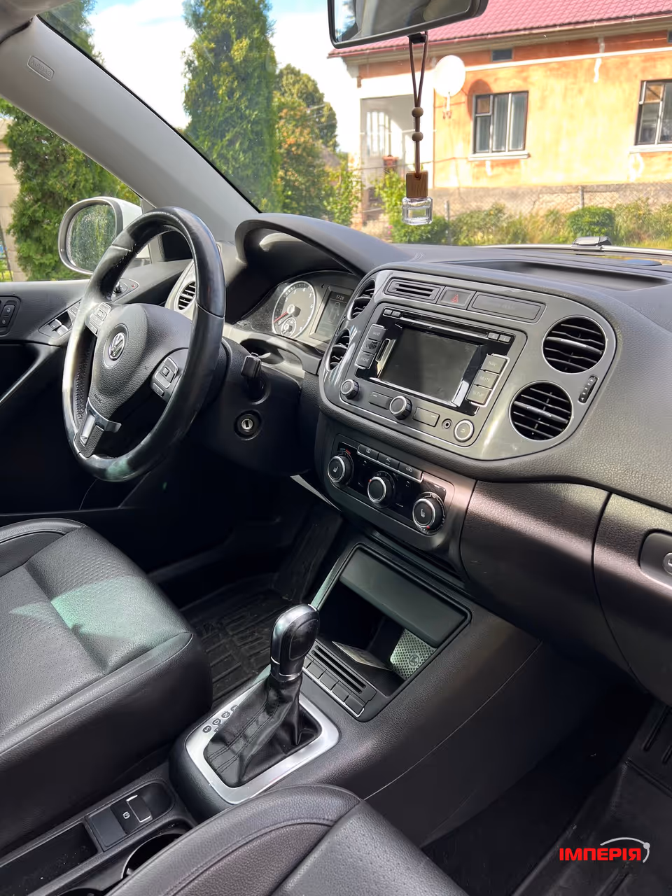 Volkswagen Tiguan - фото 14