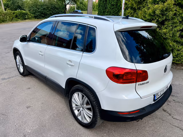Volkswagen Tiguan - фото 5