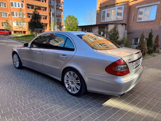 Mercedes-Benz E-Класс - фото 2
