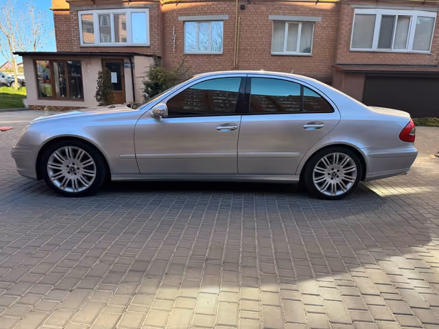 Mercedes-Benz E-Класс - фото 4