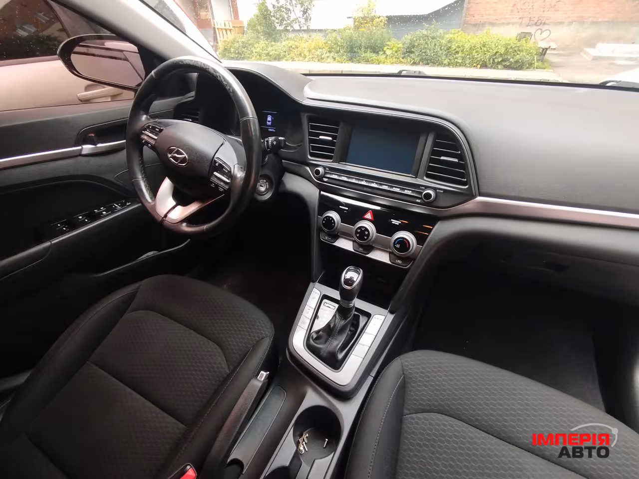 Hyundai Elantra - фото 17