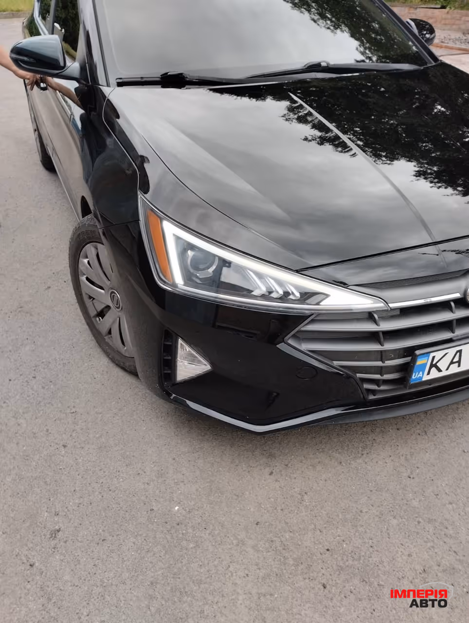 Hyundai Elantra - фото 3