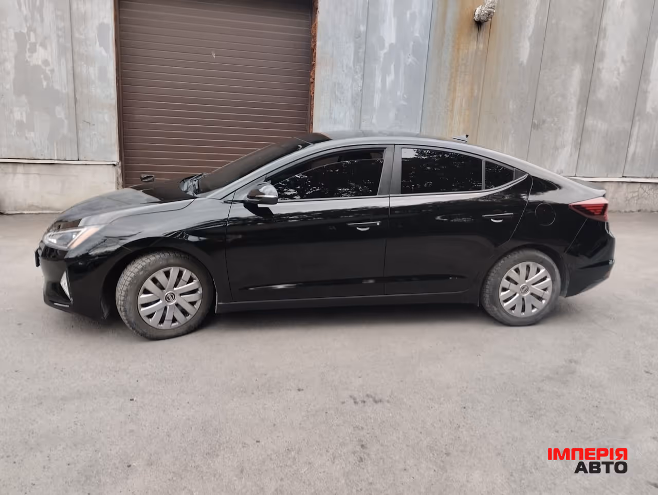 Hyundai Elantra - фото 8