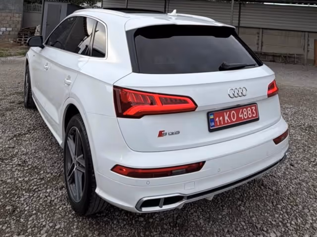 Audi SQ5 - фото 5