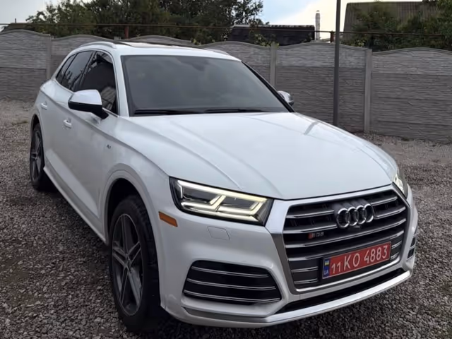 Audi SQ5 - фото 2