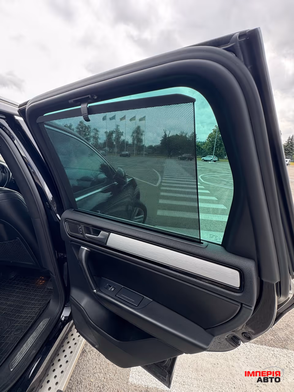 Volkswagen Touareg - фото 10