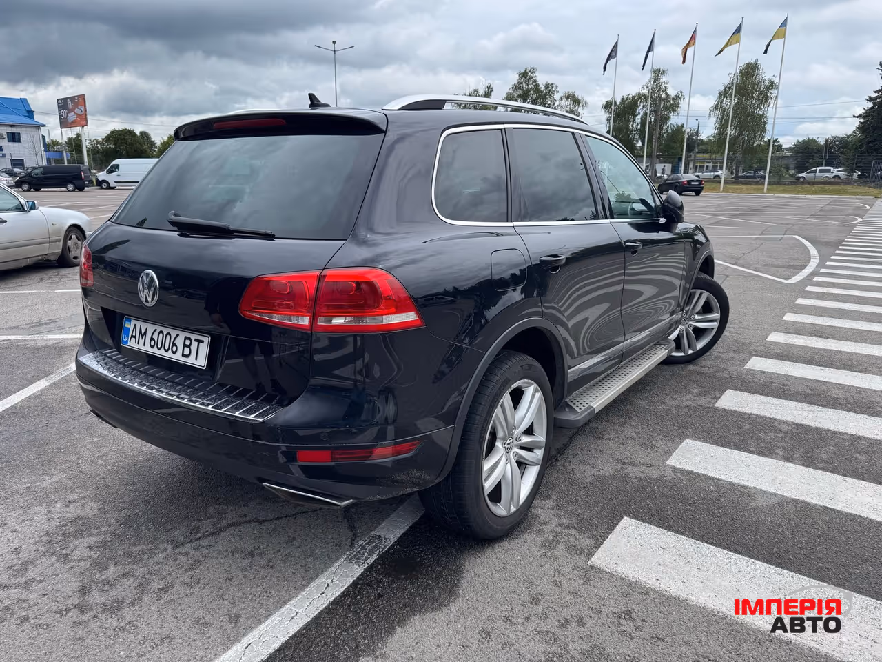 Volkswagen Touareg - фото 2