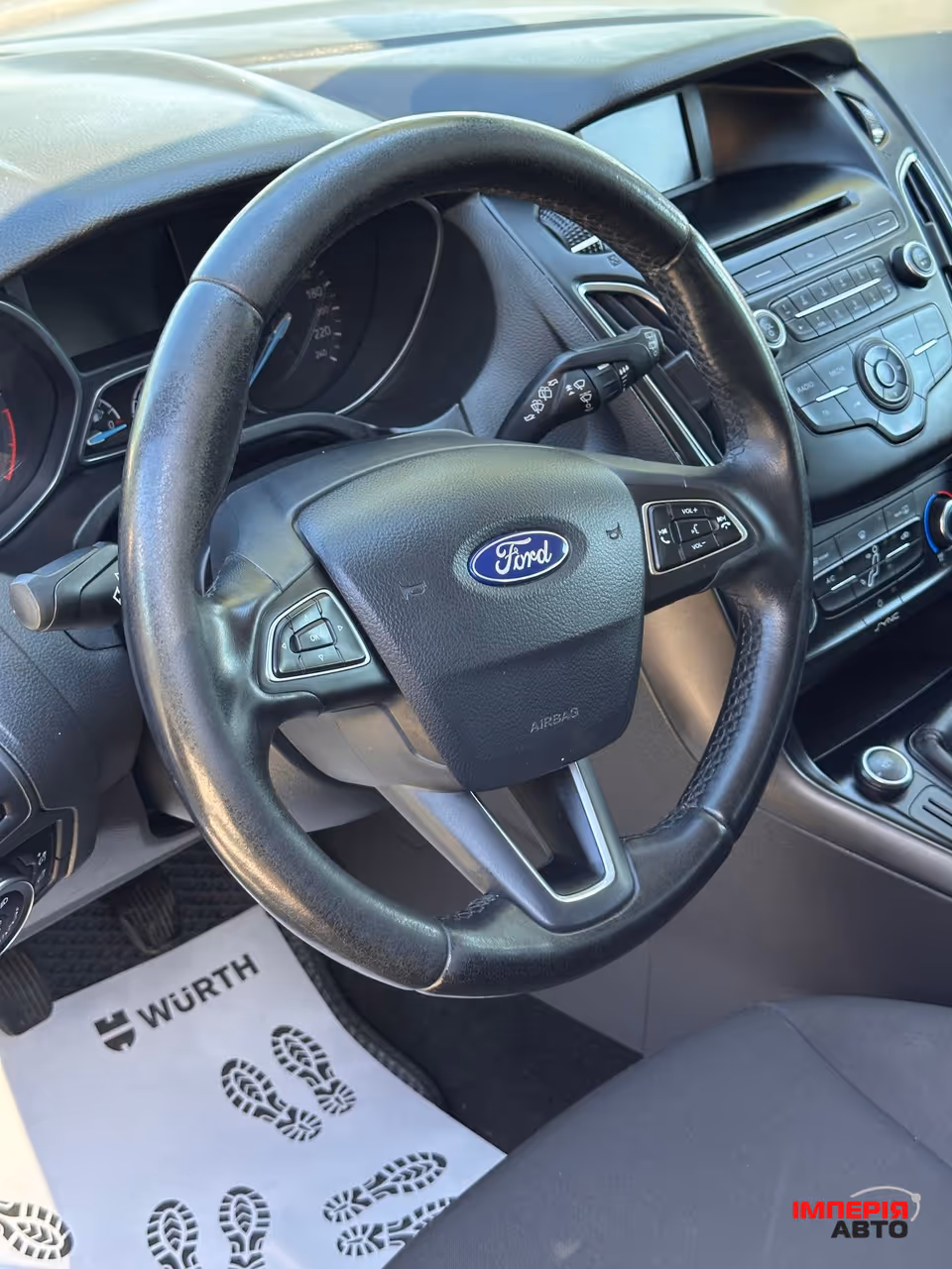Ford Focus - фото 7