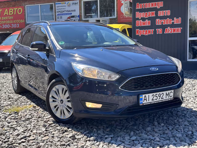 Ford Focus - фото 1