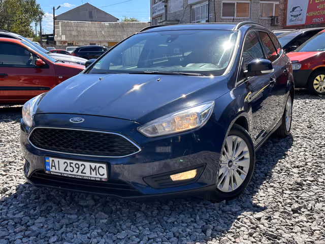 Ford Focus - фото 2