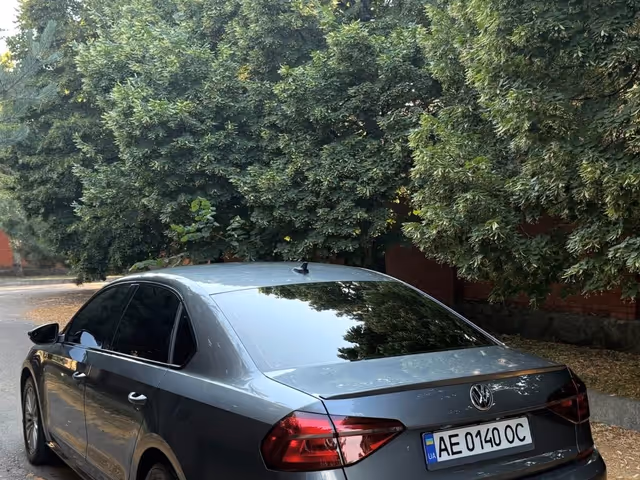 Volkswagen Passat - фото 3