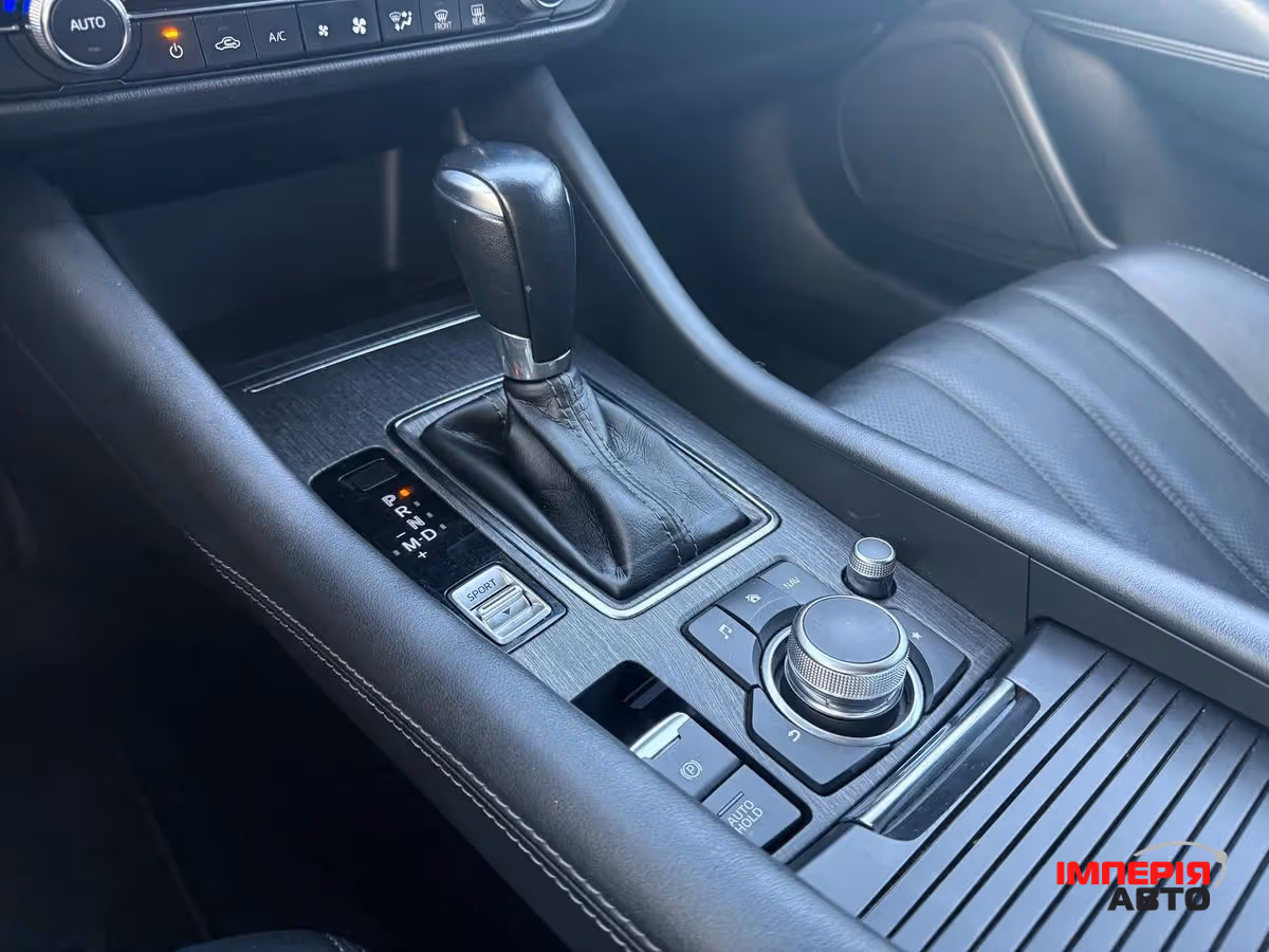 Mazda 6 - фото 14