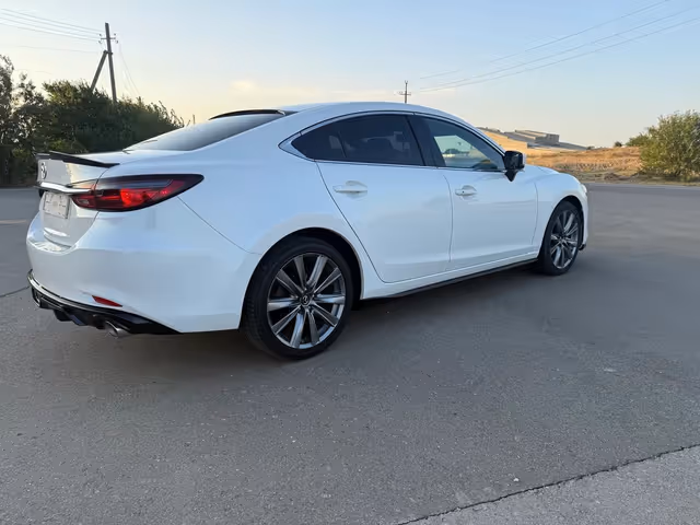 Mazda 6 - фото 4
