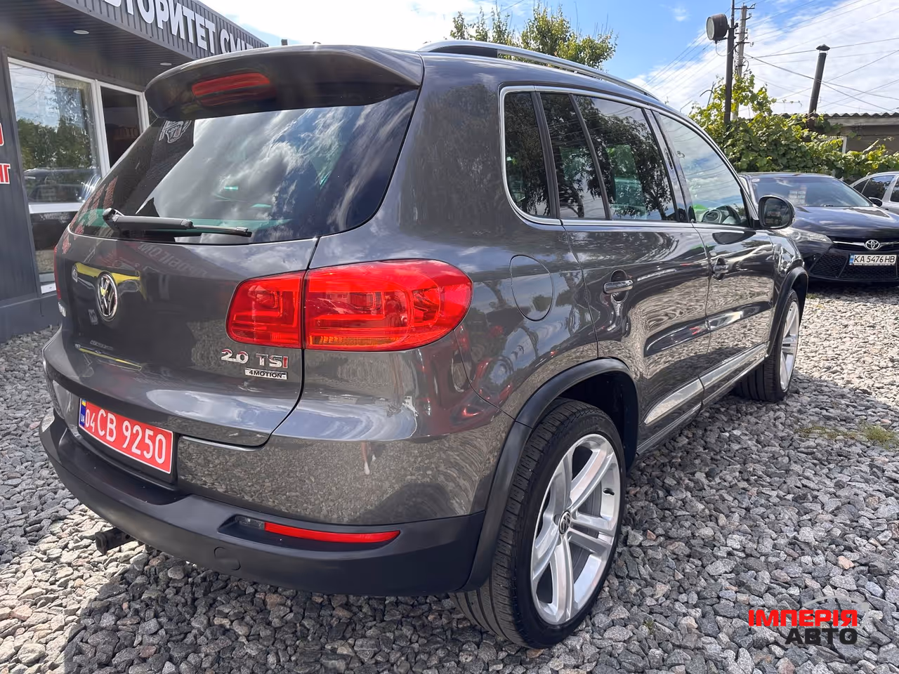 Volkswagen Tiguan - фото 15
