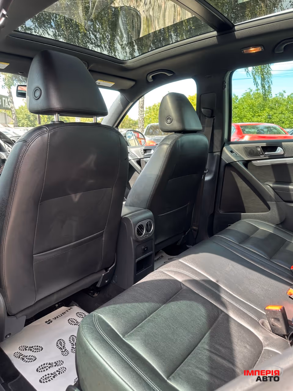 Volkswagen Tiguan - фото 9