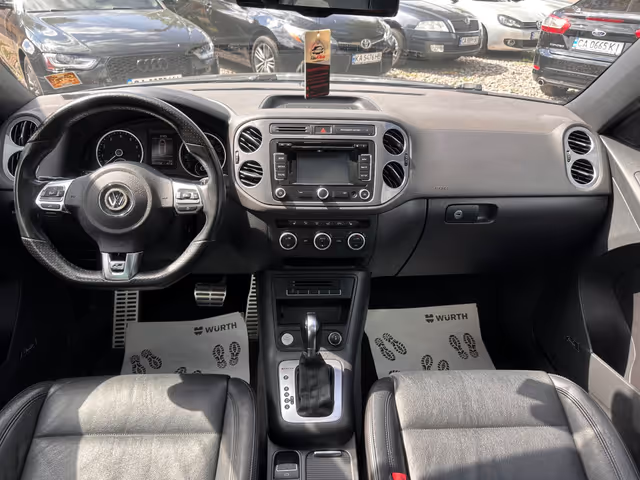 Volkswagen Tiguan - фото 4