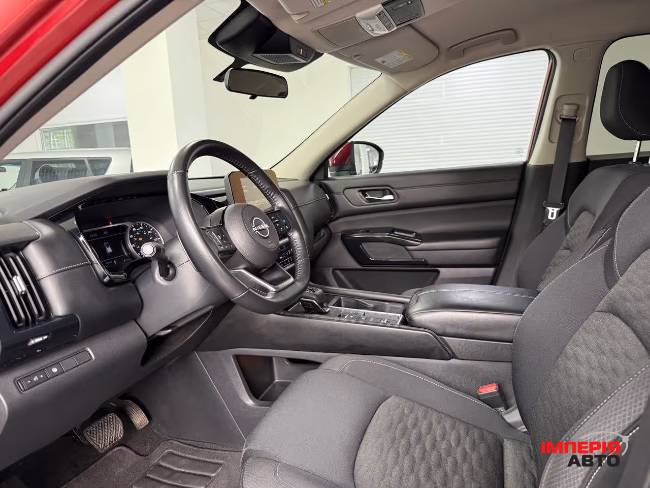 Nissan Pathfinder - фото 4