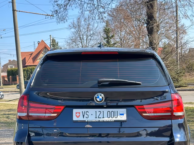 BMW X5 - фото 5